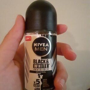 Nivea Men Black & White